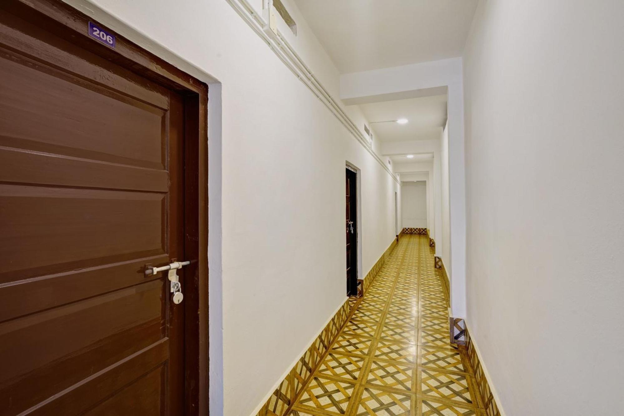 Super Hotel O Ceasar Palace Annex Thodupuzha Экстерьер фото