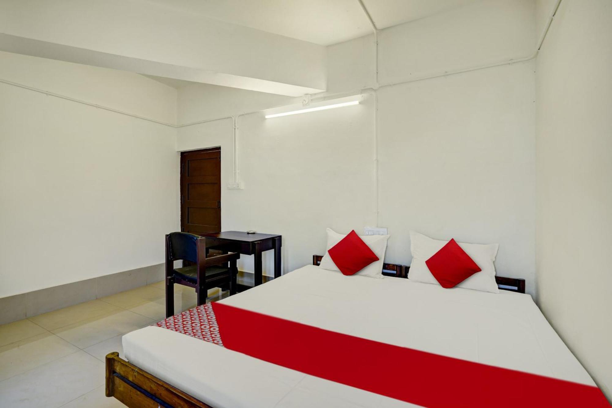 Super Hotel O Ceasar Palace Annex Thodupuzha Экстерьер фото